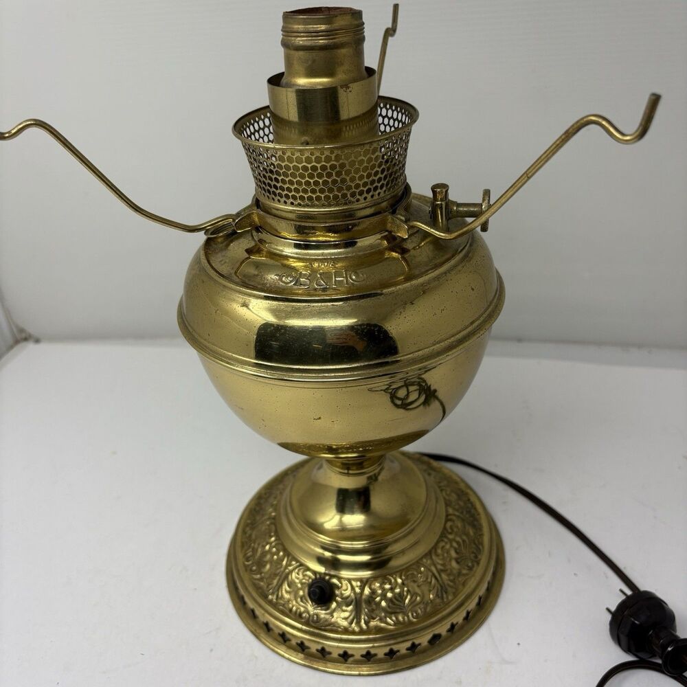 Antique Bradley Hubbard BH Brass Oil Lamp Converted Electric Banquet Table Lamp